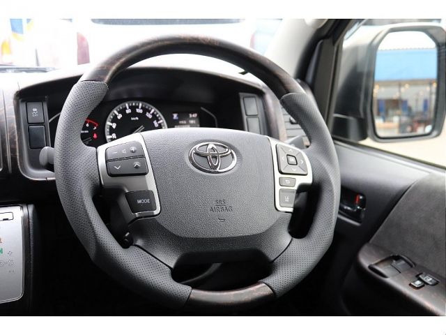 TOYOTA HIACE WAGON 4WD 2020 Image 31