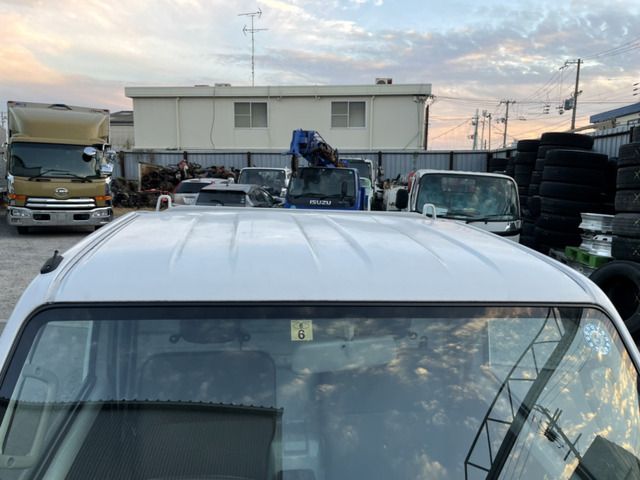 NISSAN CLIPPER TRUCK 2014 Image 31