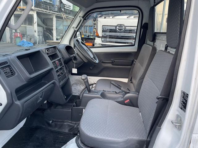 NISSAN CLIPPER TRUCK 2014 Image 31