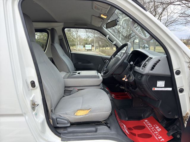 TOYOTA HIACE VAN 4WD 2007 Image 31