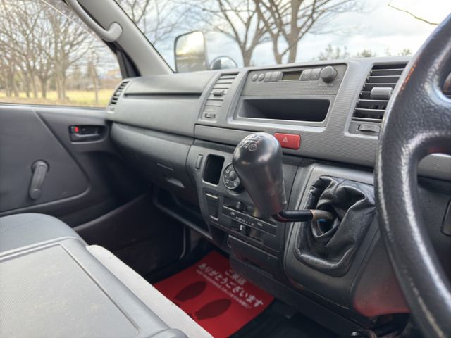 TOYOTA HIACE VAN 4WD 2007 Image 31