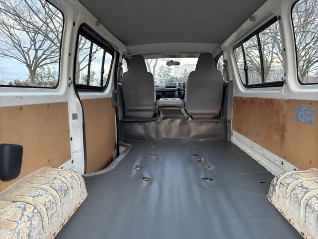 TOYOTA HIACE VAN 4WD 2007 Image 31