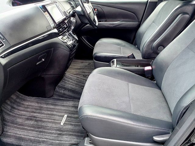 TOYOTA ESTIMA 2013 Image 31