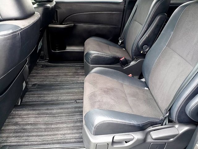 TOYOTA ESTIMA 2013 Image 31