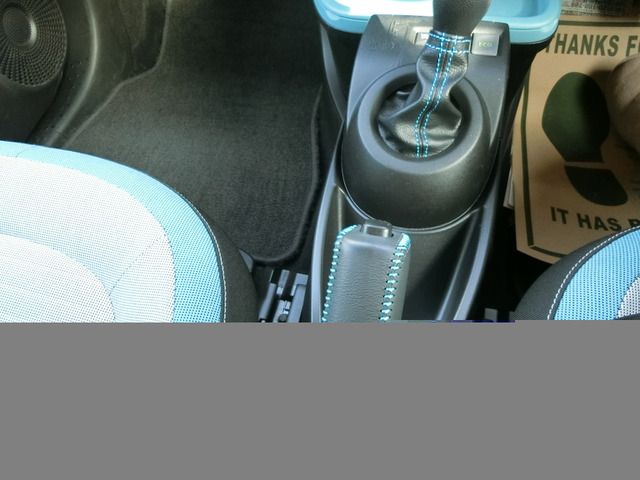 RENAULT TWINGO 2017 Image 31