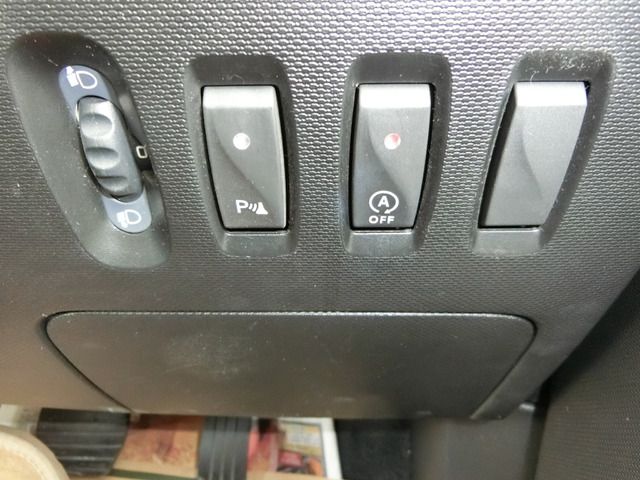 RENAULT TWINGO 2017 Image 31