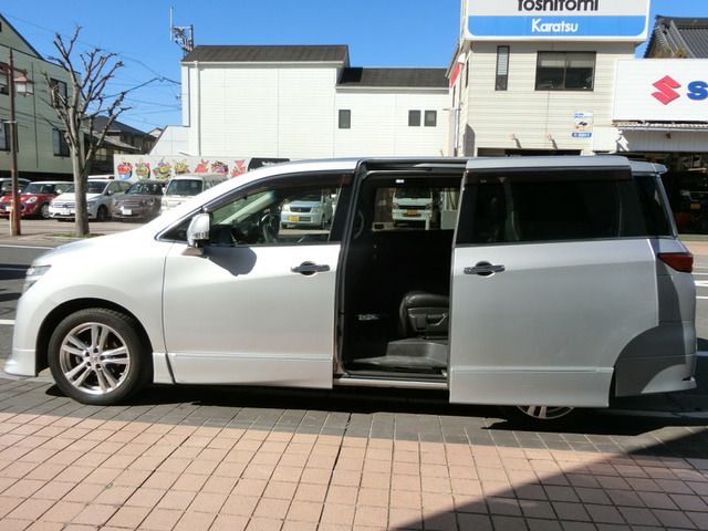 NISSAN ELGRAND 2011 Image 31