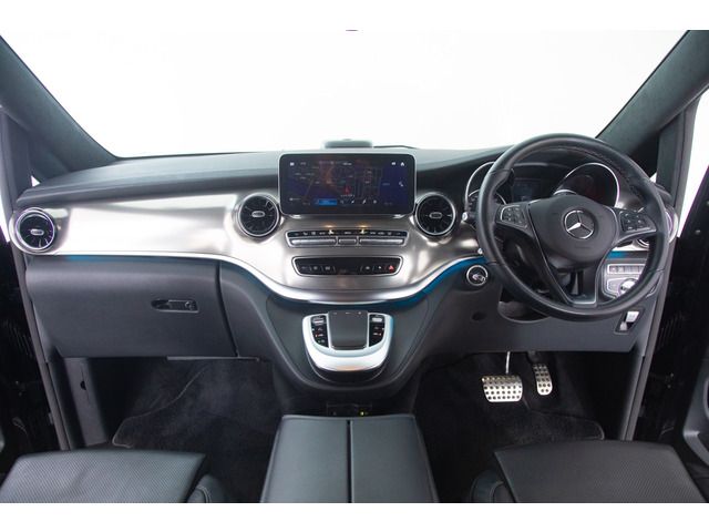 MERCEDES BENZ V CLAS 2023 Image 31