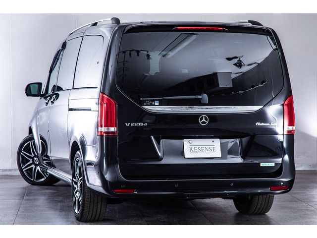 MERCEDES BENZ V CLAS 2023 Image 31