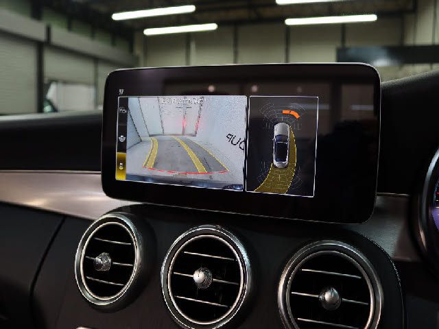 MERCEDES BENZ C CLAS 2019 Image 31