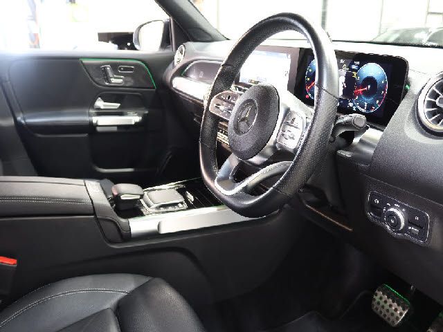 MERCEDES BENZ GLB 2021 Image 31