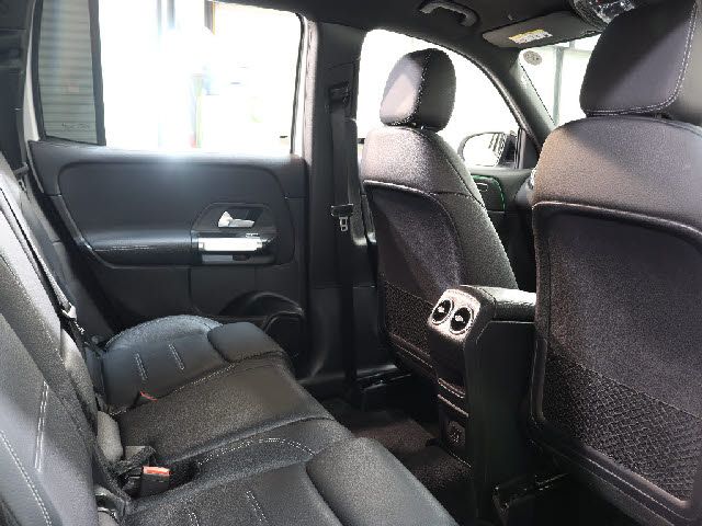 MERCEDES BENZ GLB 2021 Image 31