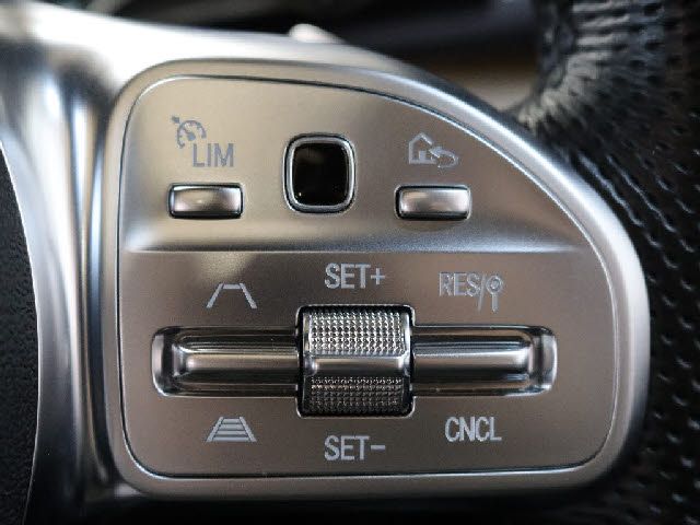 MERCEDES BENZ GLE CL 2019 Image 31