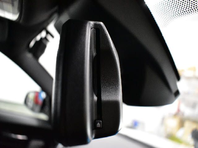 BMW M2 COUPE 2018 Image 31