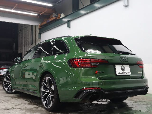 AUDI RS4 AVANT 2019 Image 31
