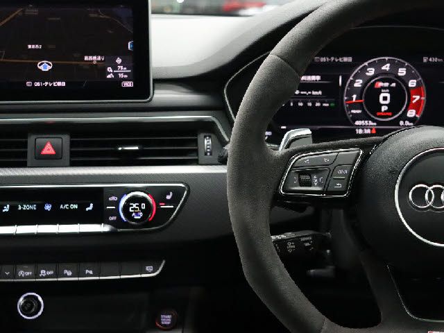 AUDI RS4 AVANT 2019 Image 31