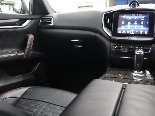 MASERATI GHIBLI SEDA 2019 Image 31