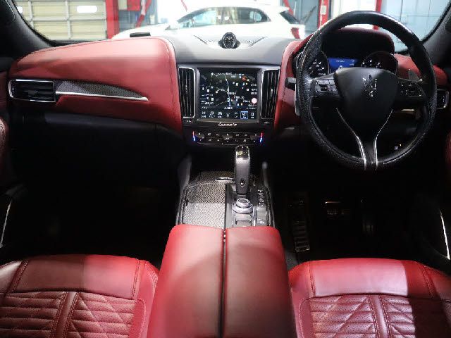 MASERATI LEVANTE 2019 Image 31