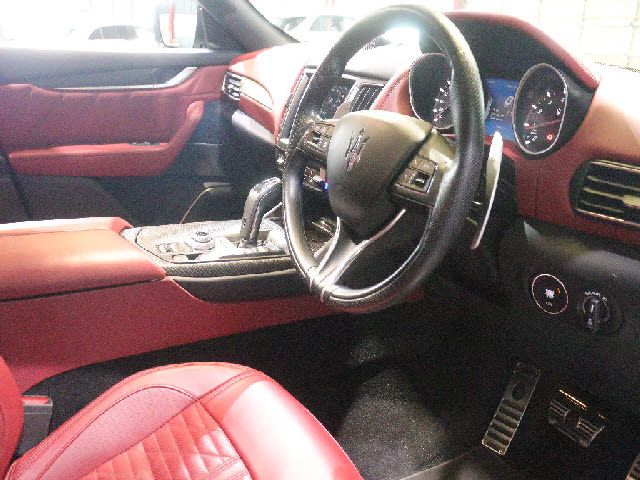 MASERATI LEVANTE 2019 Image 31