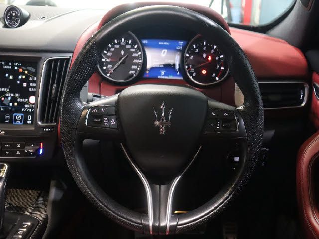 MASERATI LEVANTE 2019 Image 31