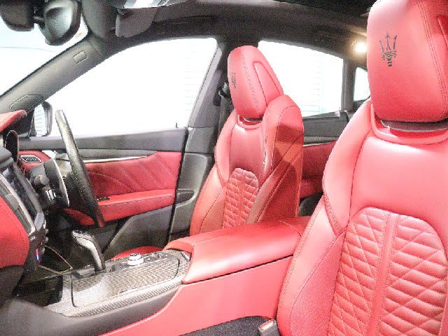 MASERATI LEVANTE 2019 Image 31