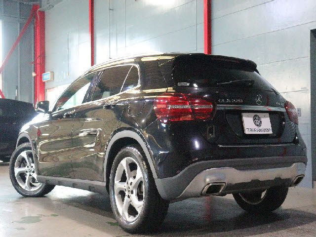 MERCEDES BENZ GLA CL 2018 Image 31