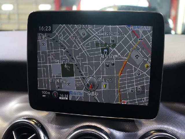 MERCEDES BENZ GLA CL 2018 Image 31