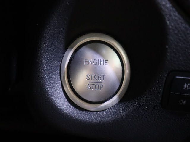 MERCEDES BENZ GLA CL 2018 Image 31