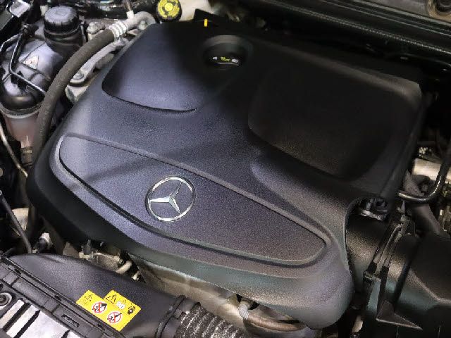 MERCEDES BENZ GLA CL 2018 Image 31