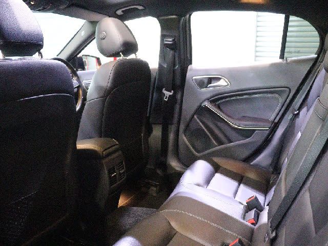 MERCEDES BENZ GLA CL 2018 Image 31