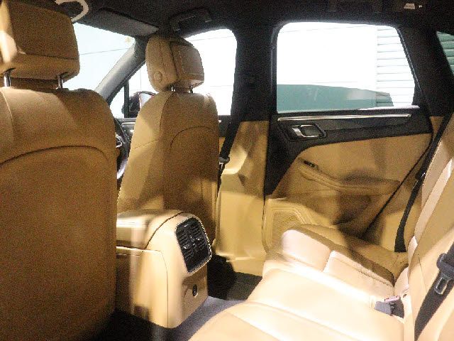 PORSCHE MACAN 2017 Image 31