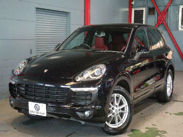 PORSCHE CAYENNE 2015 Image 31