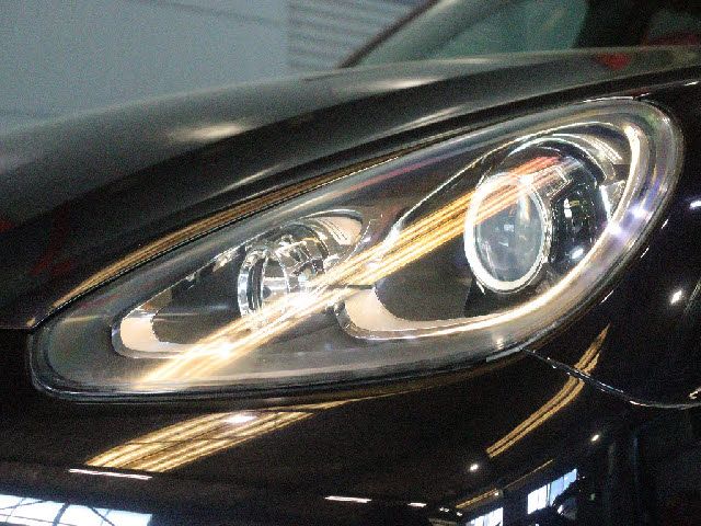 PORSCHE CAYENNE 2015 Image 31