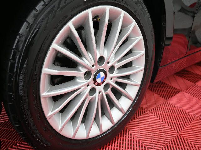 BMW 3SERIES TOURING 2018 Image 31