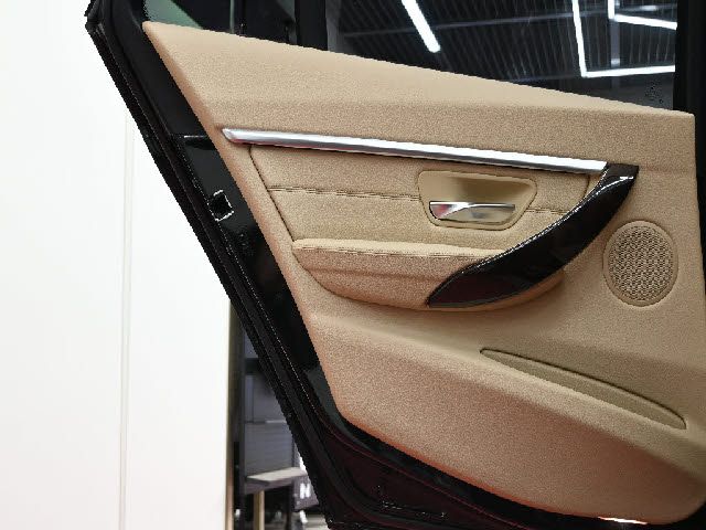 BMW 3SERIES TOURING 2018 Image 31