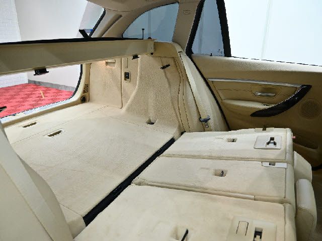 BMW 3SERIES TOURING 2018 Image 31