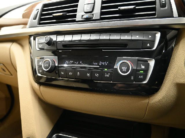 BMW 3SERIES TOURING 2018 Image 31