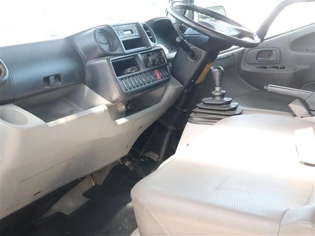 TOYOTA DYNA 2018 Image 31