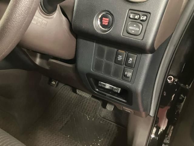 TOYOTA PORTE 2015 Image 31