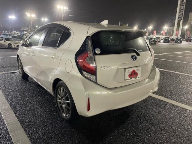 TOYOTA AQUA 2017 Image 31