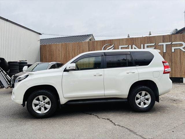 TOYOTA LANDCRUISER PRADO 2014 Image 31