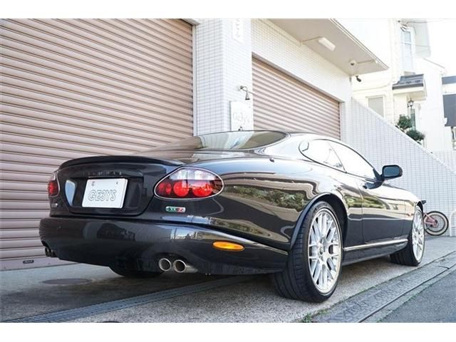 JAGUAR XKSERIES COUP 2006 Image 31