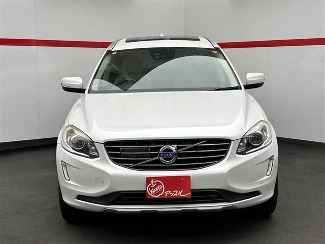 VOLVO XC60 2017 Image 31