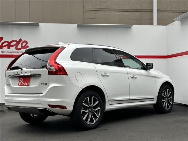 VOLVO XC60 2017 Image 31