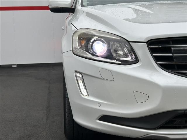 VOLVO XC60 2017 Image 31
