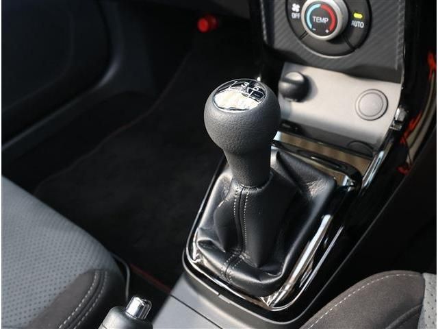 DAIHATSU COPEN 2023 Image 31