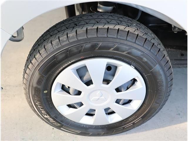 MITSUBISHI MINICAB VAN 2024 Image 31