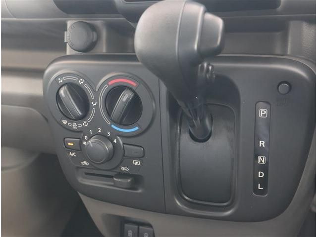 MITSUBISHI MINICAB VAN 2024 Image 31