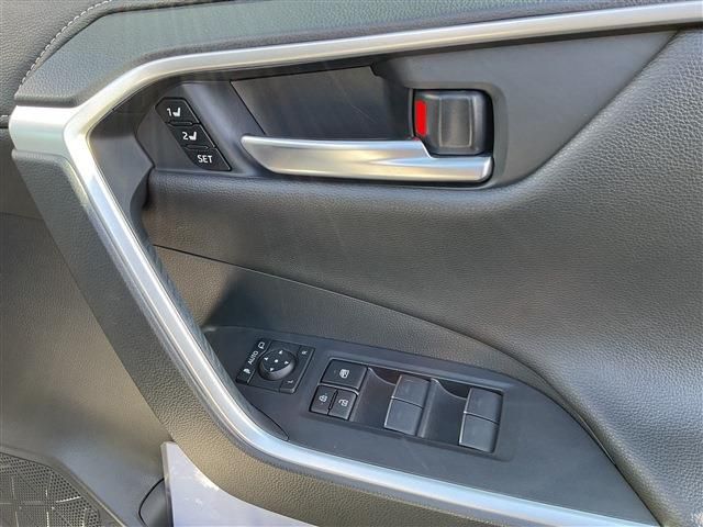 TOYOTA RAV4 4WD 2024 Image 31