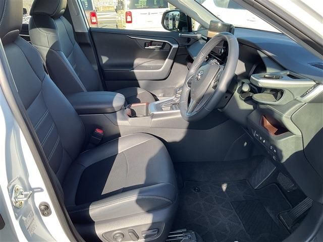 TOYOTA RAV4 4WD 2024 Image 31